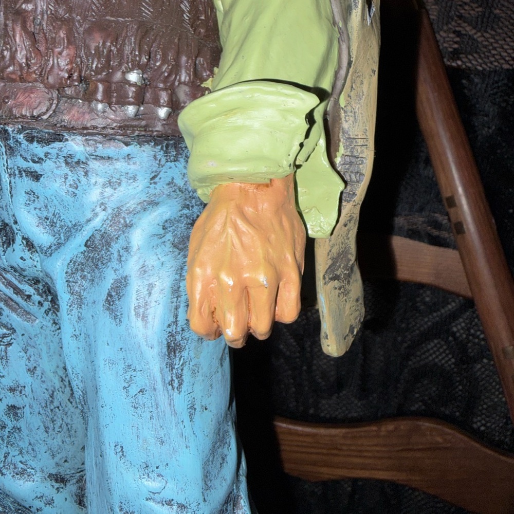 A signed Clint Eastwood "Man with No Name" statue 1997 - Picture 7 of 7